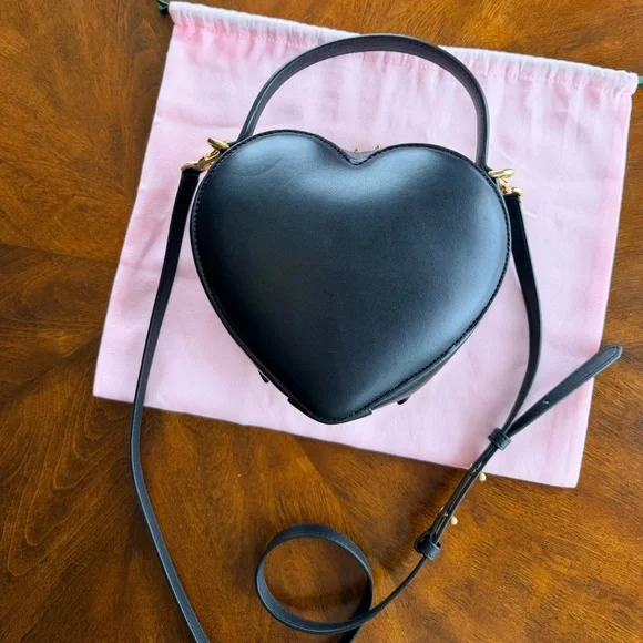 Kate Spade Amour Smooth Leather 3D Heart Crossbody Bag with Gold Chain Accent - Picture 11 of 16